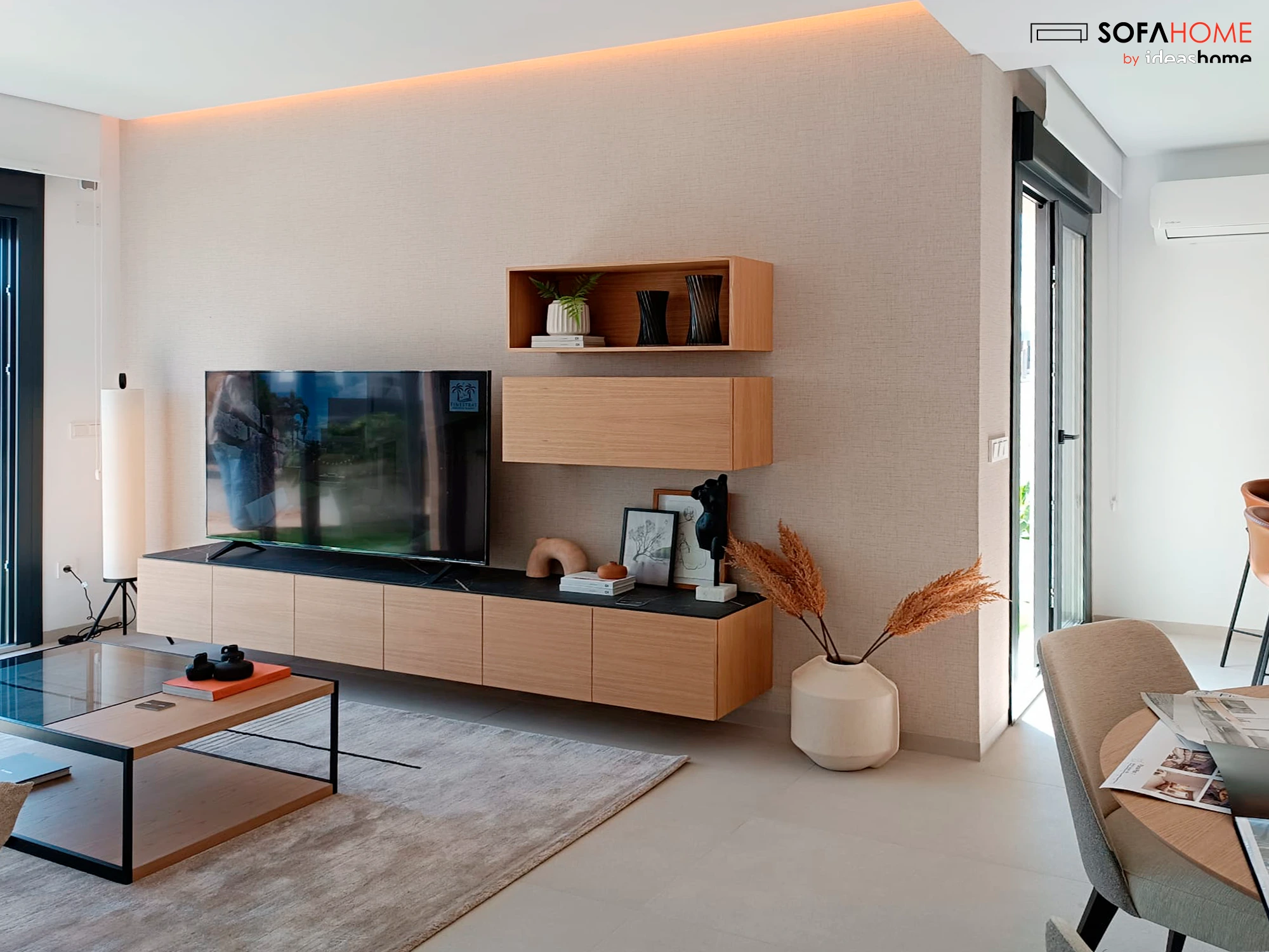 SALON 1.8